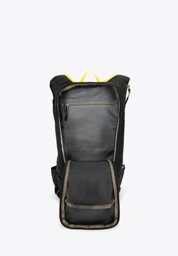 Plecak sportowy WITTCHEN 56-3S-010-10 z miejscem na bukłak czarny