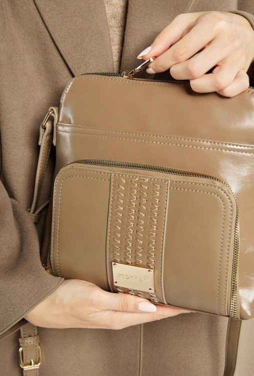 Torebka listonoszka Monnari BAG5540-M15 ekoskóra brązowo-szara