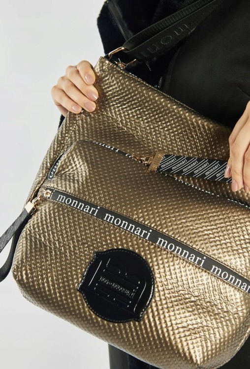 Torebka worek Monnari BAG4380-M23 ciemny złoty