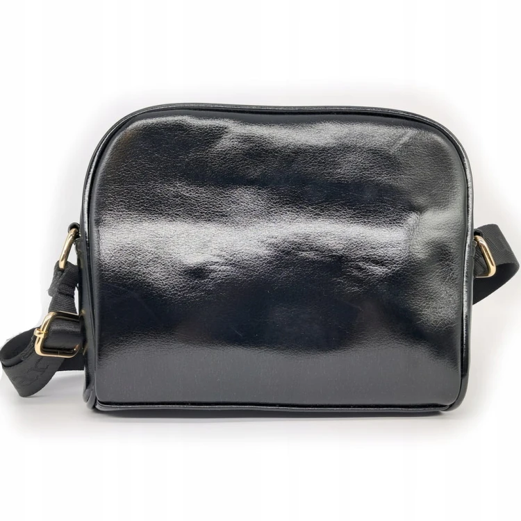 Torebka listonoszka crossbody Monnari BAG4120-M20 czarna